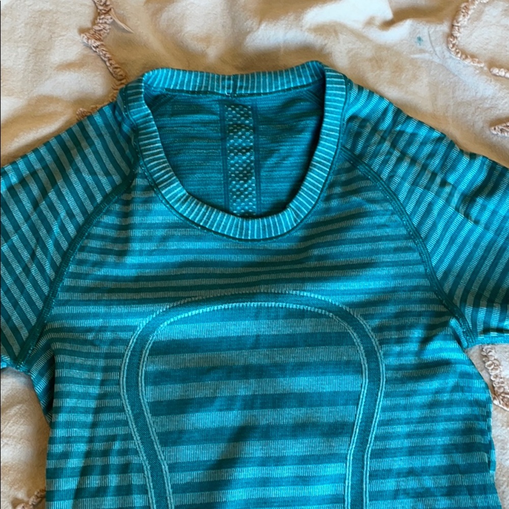 LULULEMON Teal/Turquoise Striped Top